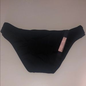 Vicotoria’s Secret Bikini Bottom